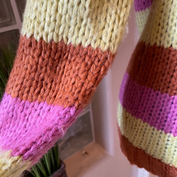 💥SALE💥 Addie Loose fitting striped sweater - Picture 5 of 8